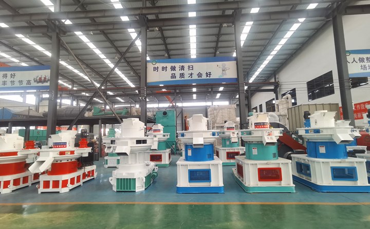 山東金格瑞顆粒機(jī)廠家.jpg 山東金格瑞顆粒機(jī)廠家.jpg