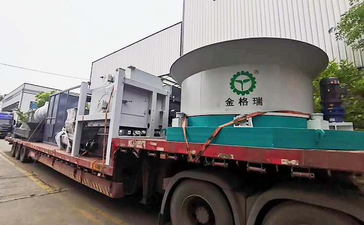 發(fā)往西藏的木屑制粒機(jī)生產(chǎn)線今日已按要求及時(shí)發(fā)出.jpg 發(fā)往西藏的木屑制粒機(jī)生產(chǎn)線今日已按要求及時(shí)發(fā)出.jpg