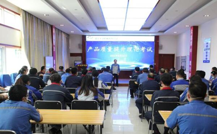 作為街道基層工會(huì)的優(yōu)秀代表,山東居邦源集團(tuán)工會(huì)重視對(duì)職工的人文關(guān)懷,積極貫徹落實(shí)上級(jí)各項(xiàng)工會(huì)政策,開展了豐富多彩的工會(huì)活動(dòng),當(dāng)好職工的“娘家人”,為其他基層工會(huì)做出了表率。.jpg 作為街道基層工會(huì)的優(yōu)秀代表,山東居邦源集團(tuán)工會(huì)重視對(duì)職工的人文關(guān)懷,積極貫徹落實(shí)上級(jí)各項(xiàng)工會(huì)政策,開展了豐富多彩的工會(huì)活動(dòng),當(dāng)好職工的“娘家人”,為其他基層工會(huì)做出了表率。.jpg