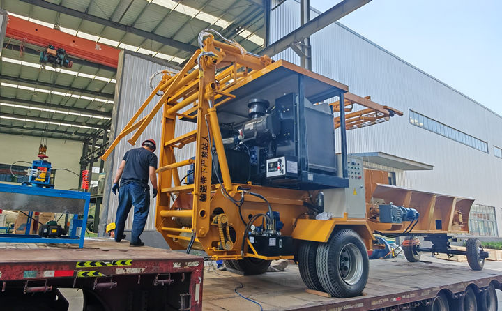 移動式破碎機發(fā)貨.jpg 移動式破碎機發(fā)貨.jpg