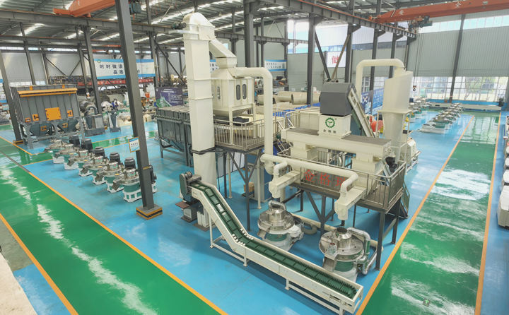 木屑顆粒機(jī)生產(chǎn)線(xiàn).jpg 木屑顆粒機(jī)生產(chǎn)線(xiàn).jpg